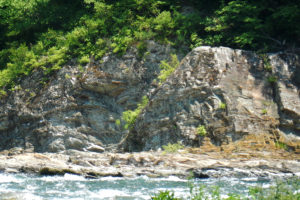 蛇紋岩