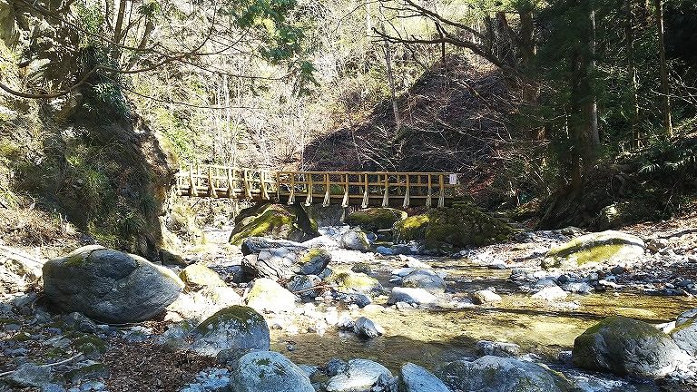 マンガン採掘抗・たまご水・大カツラの案内看板を設置しました！