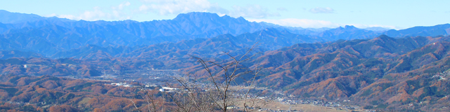 美の山展望台からの盆地西側を望む_s